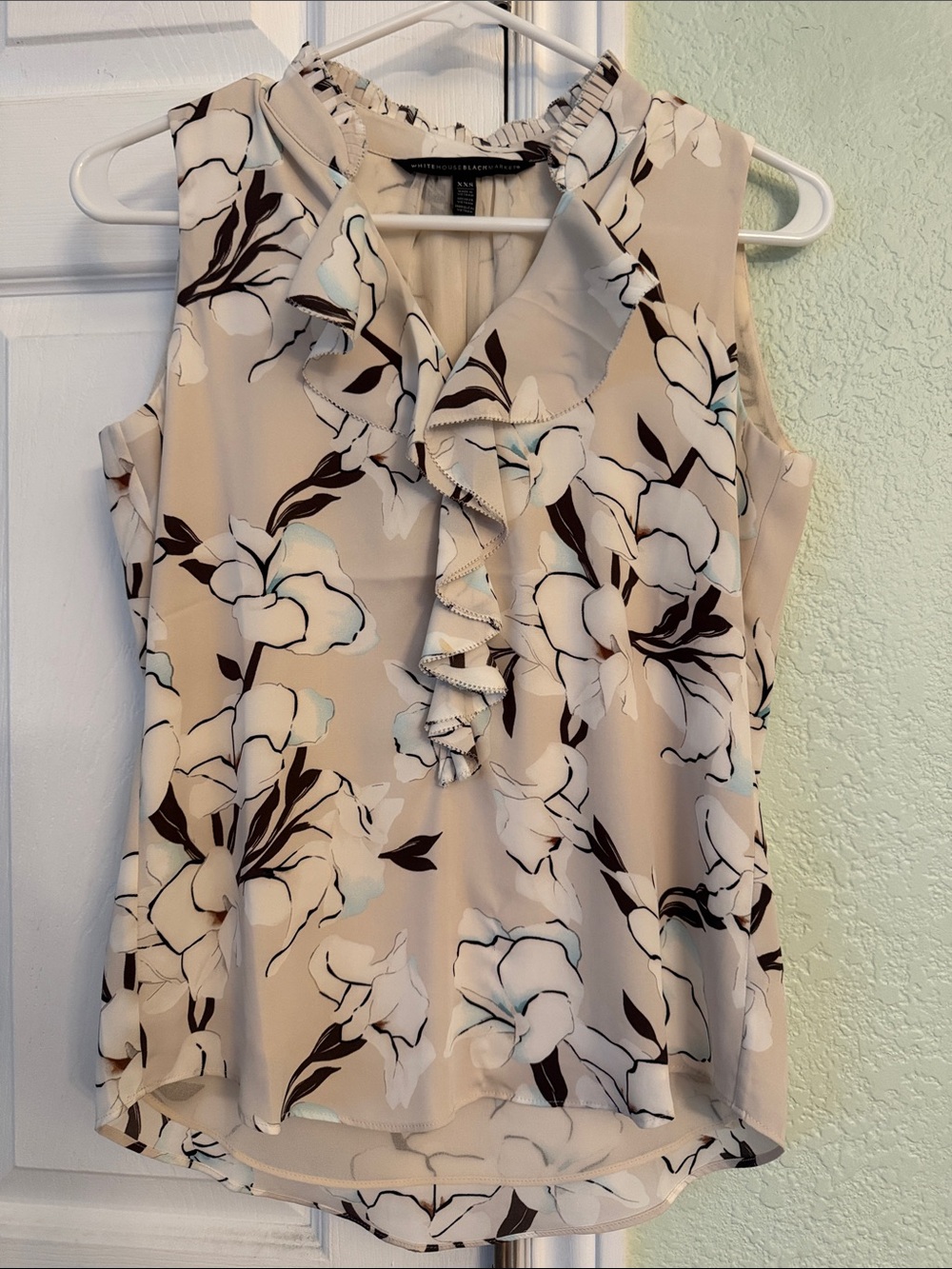 White House Black Market Sleeveless Blouse, XXS